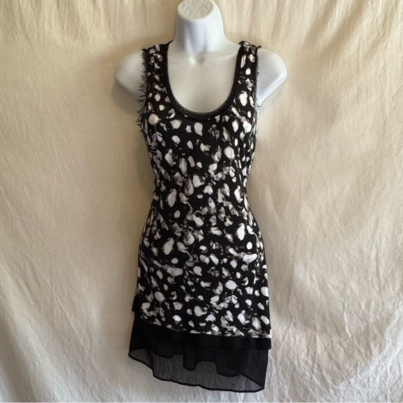 Simply Vera Vera Wang Tops - E-141 Simply Vera Vera Wang Black White & Gray Sleeveless Summer Blouse Size S